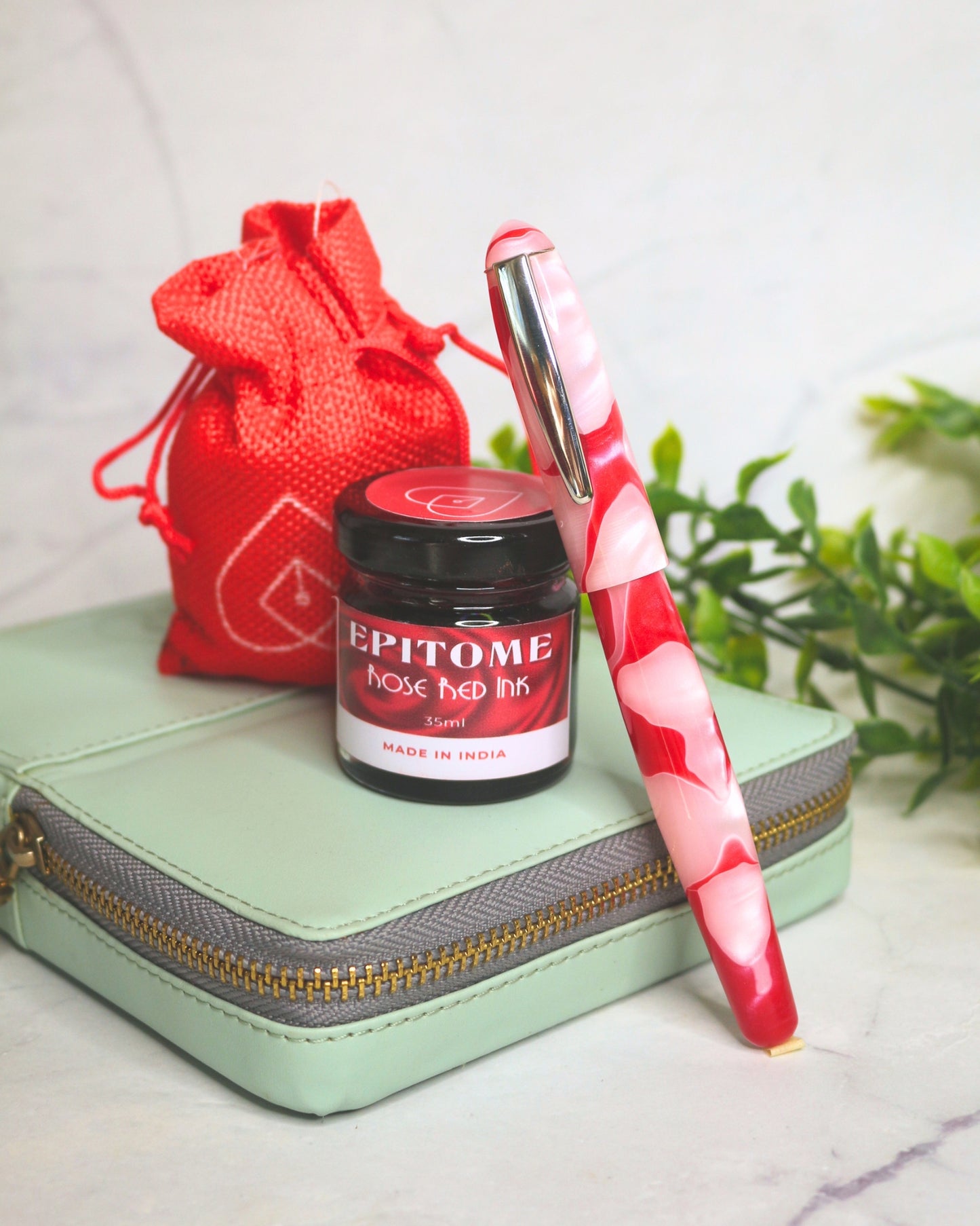 Epitome Swirls Fountain Pen