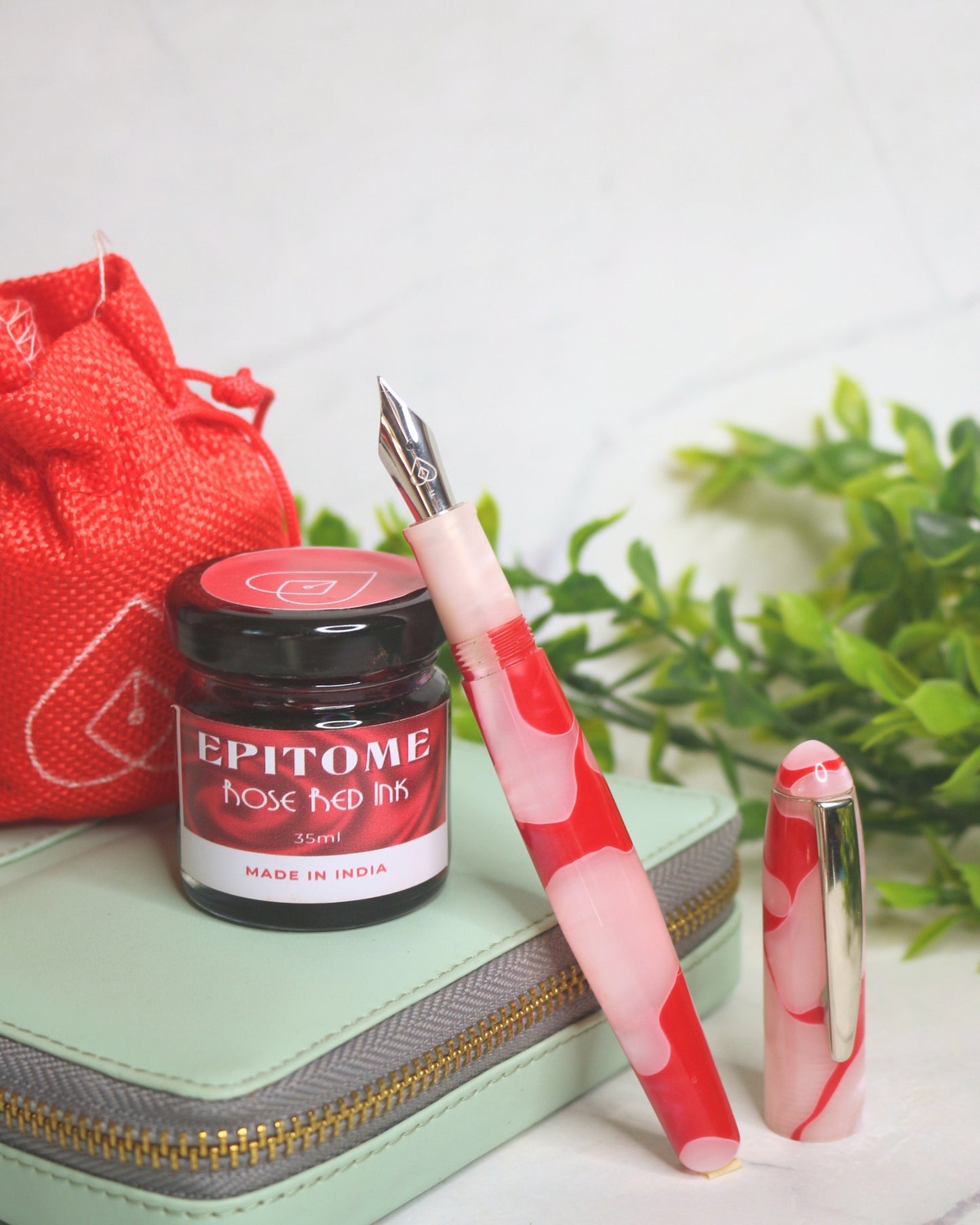 Epitome Swirls Fountain Pen