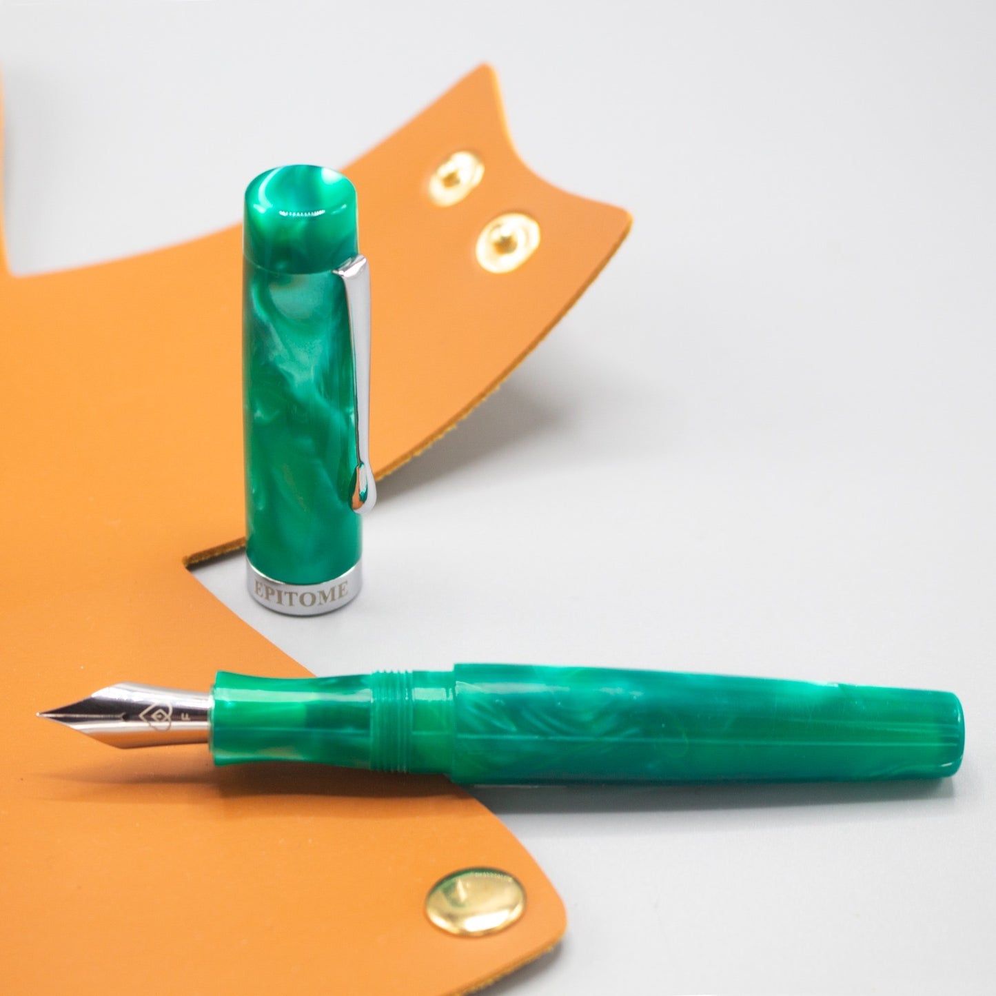 Epitome Emerald Fountain Pen - Flaghship Edition