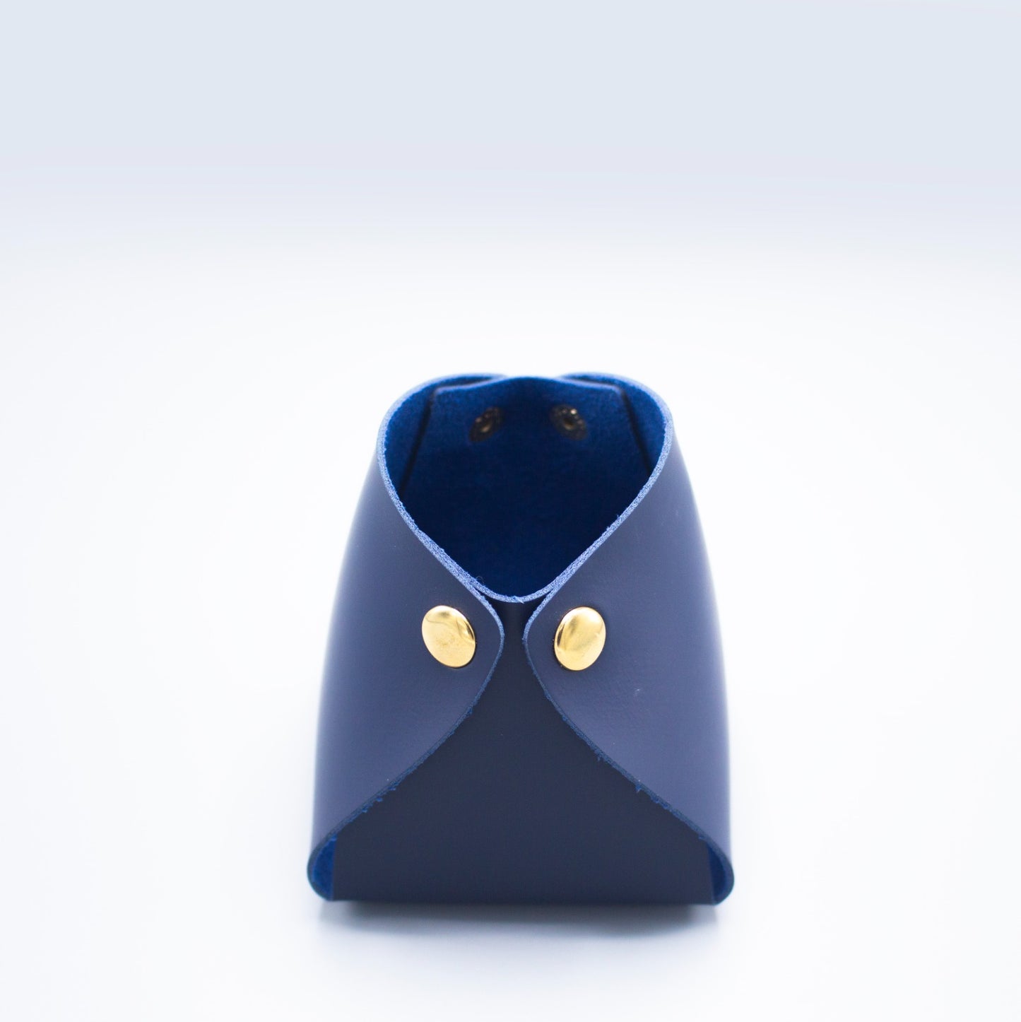 Epitome Foldable Leather Pen Stand