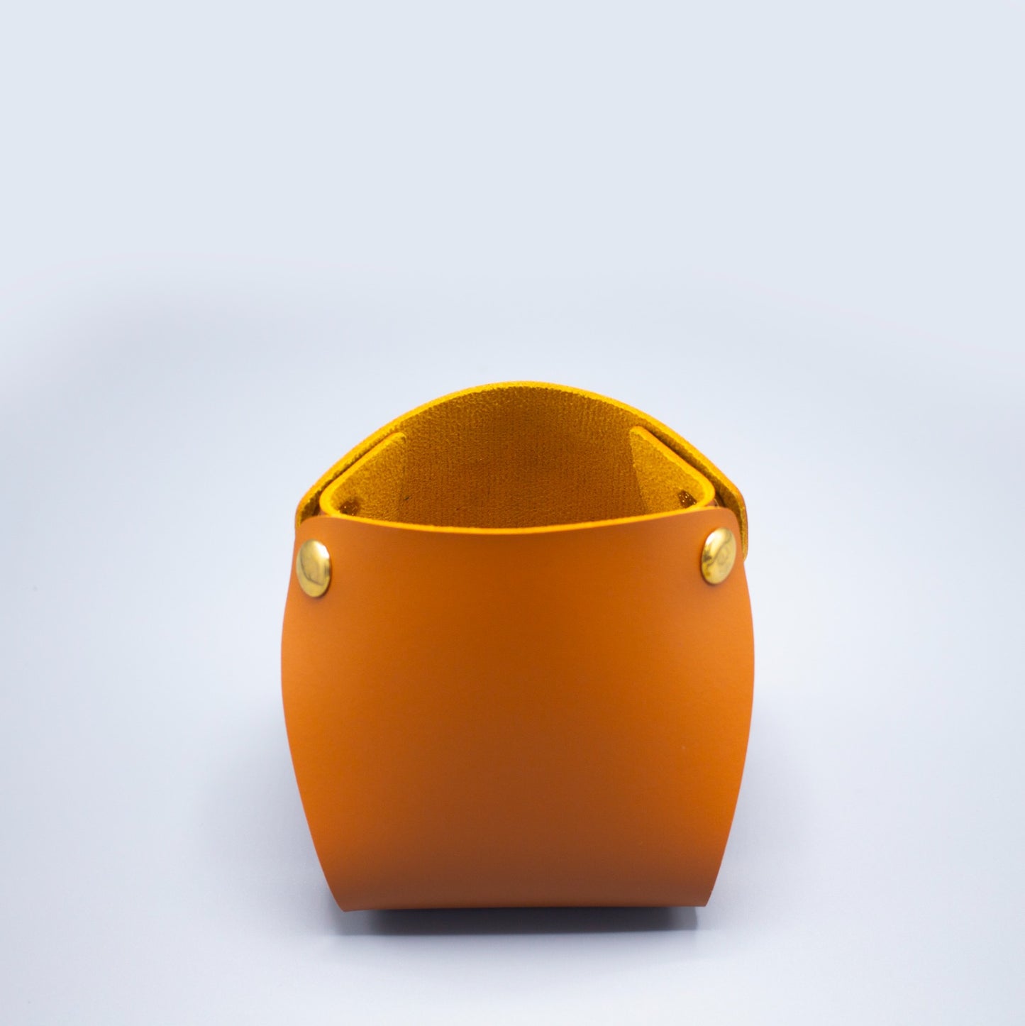Epitome Foldable Leather Pen Stand